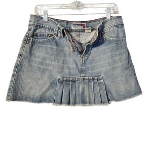 Old Navy Women's Denim Mini Skirt with Pleated Detail Ultra Low Waist Size 8